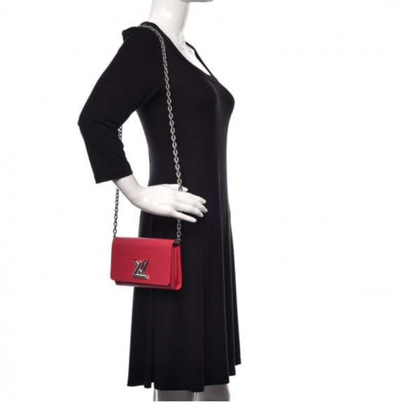 LOUIS VUITTON Epi Twist Chain Wallet Hot Pink - Picture 2 of 13